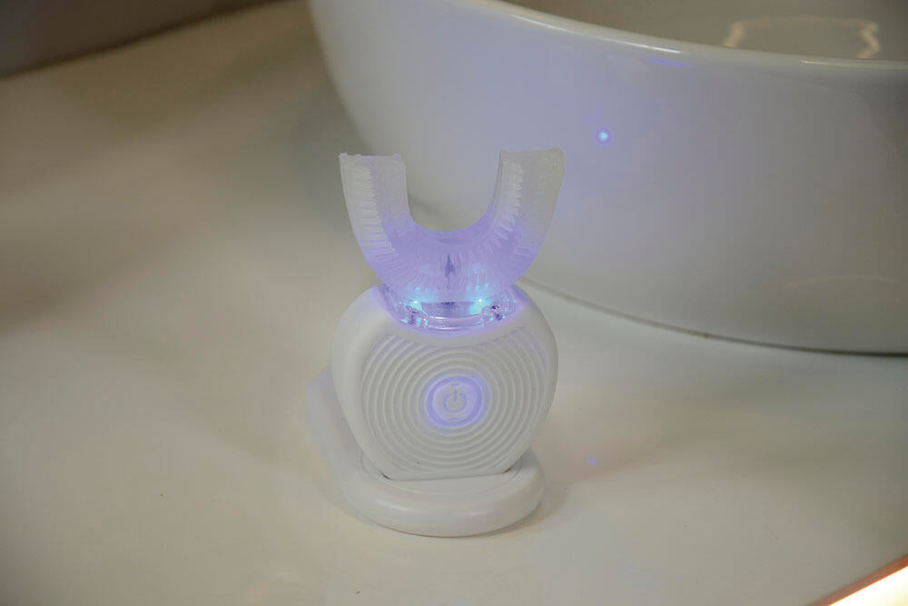 Cepillo de dientes eléctrico para adultos en forma de U con carga inalámbrica, cepillo de dientes ultrasónico con vibración impermeable de silicona